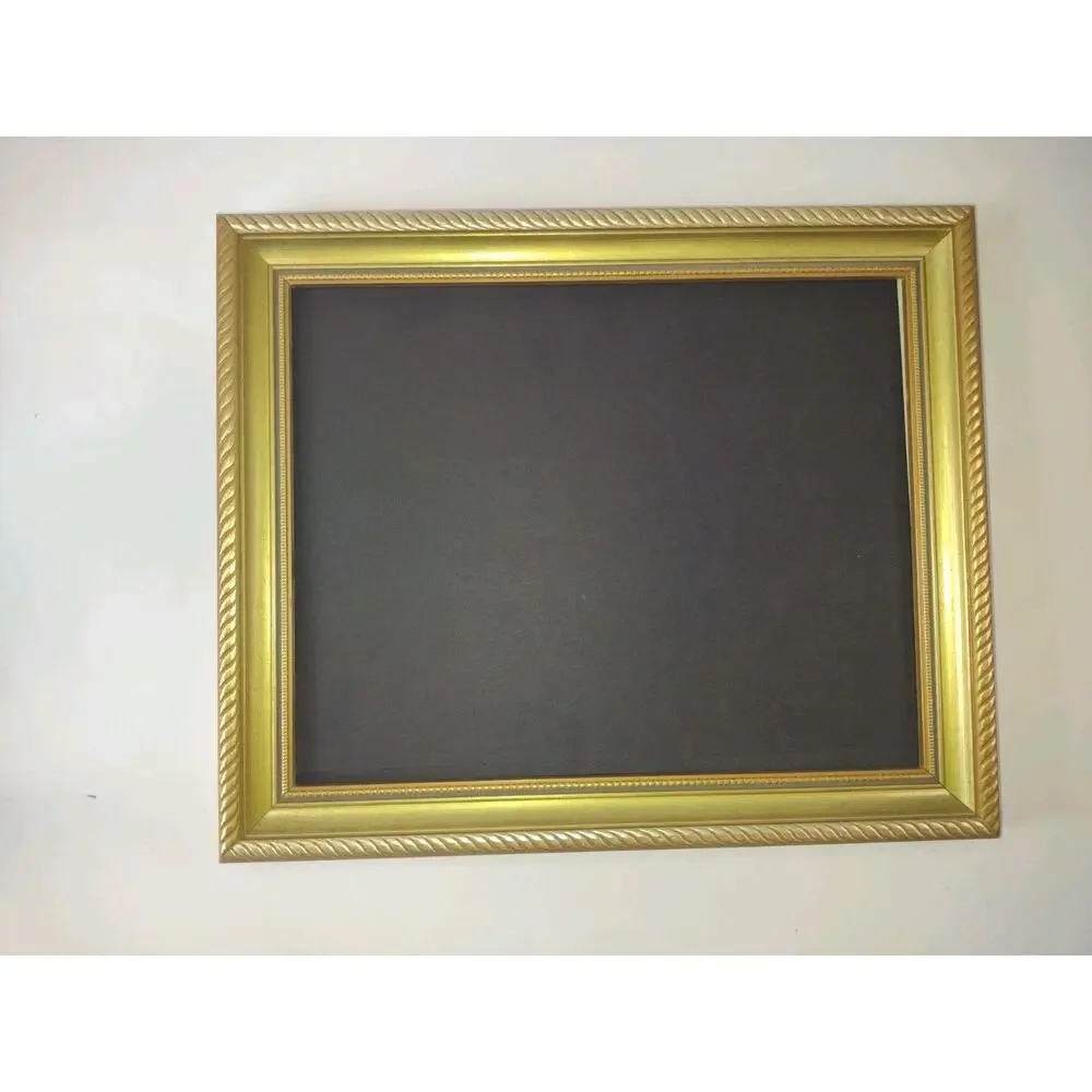 Gold Painted Wood Photo/ Picture Frame W/Glass 8X10” Rope Detail wall decor